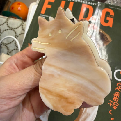 Fig London Beige Cat Hair Clip, made in Japan