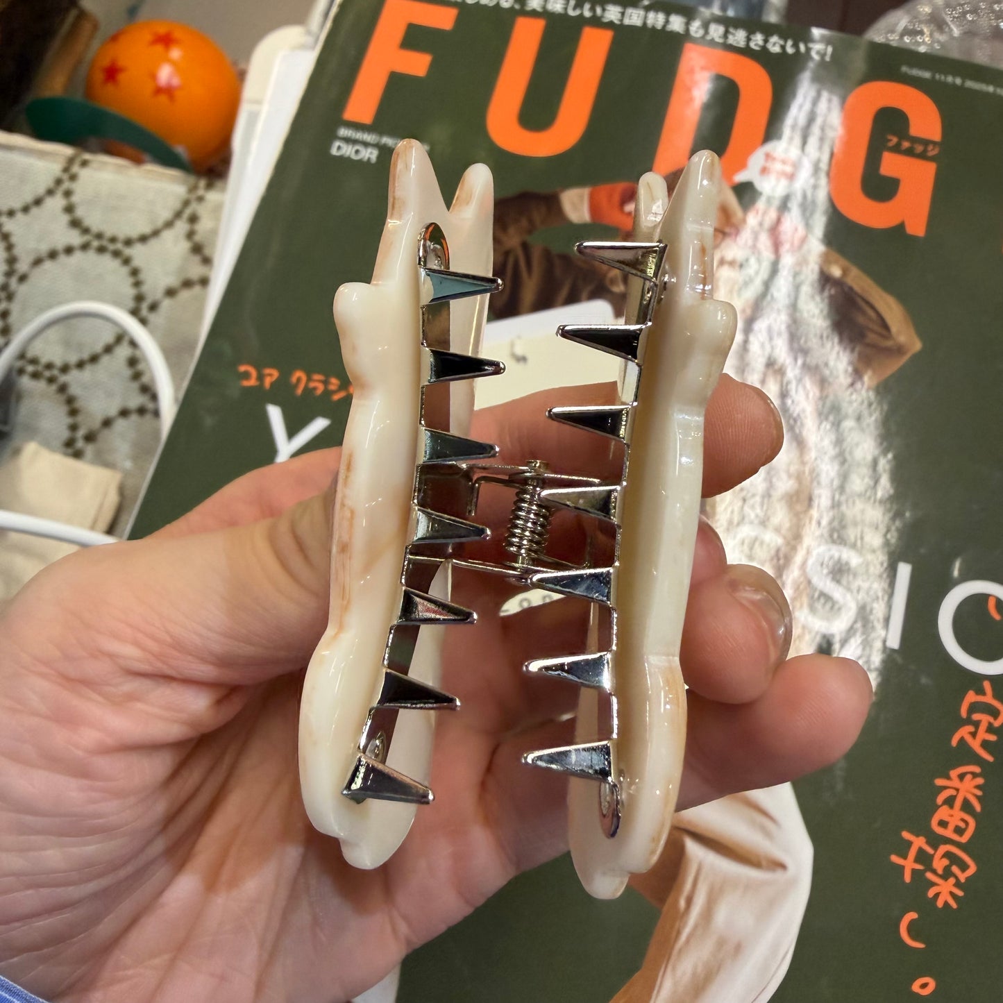 Fig London Beige Cat Hair Clip, made in Japan