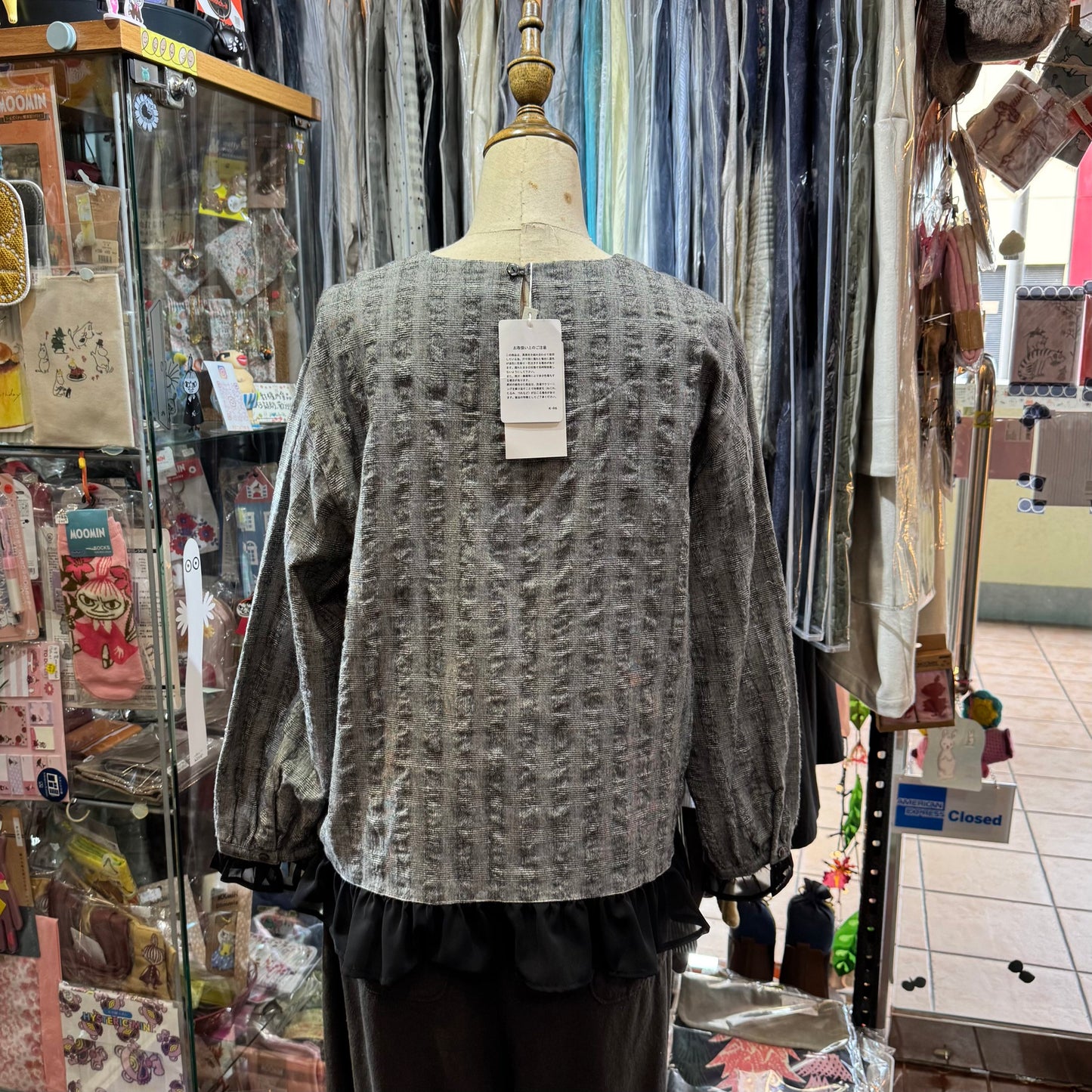 Sale- Lueuf Ruffles Top, 2 Colors, made in Japan