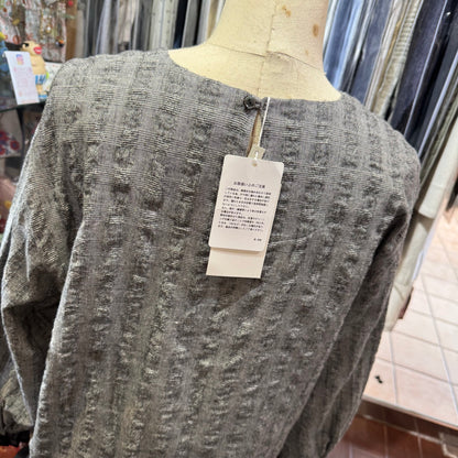EXTRA30- Lueuf Ruffles Top, 2 Colors, made Japan