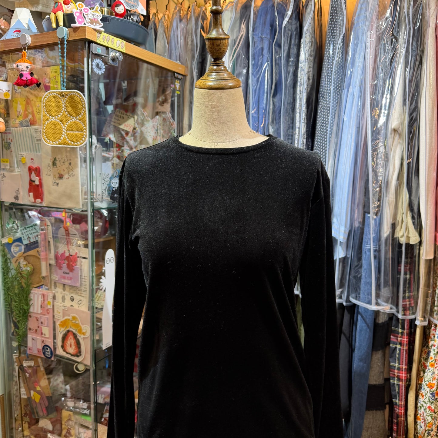 Midiumisolid Black Top, made in Japan