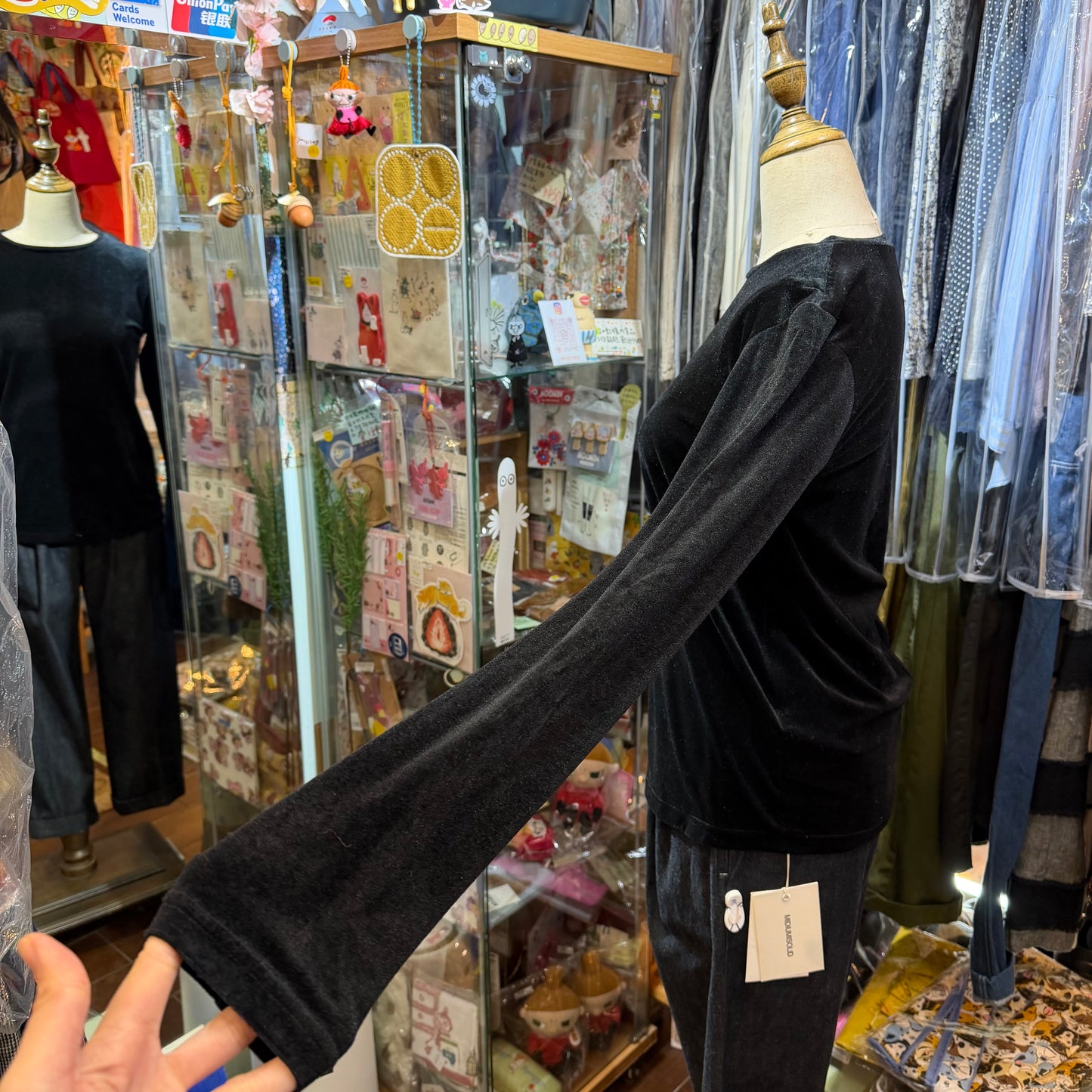 Midiumisolid Black Top, made in Japan