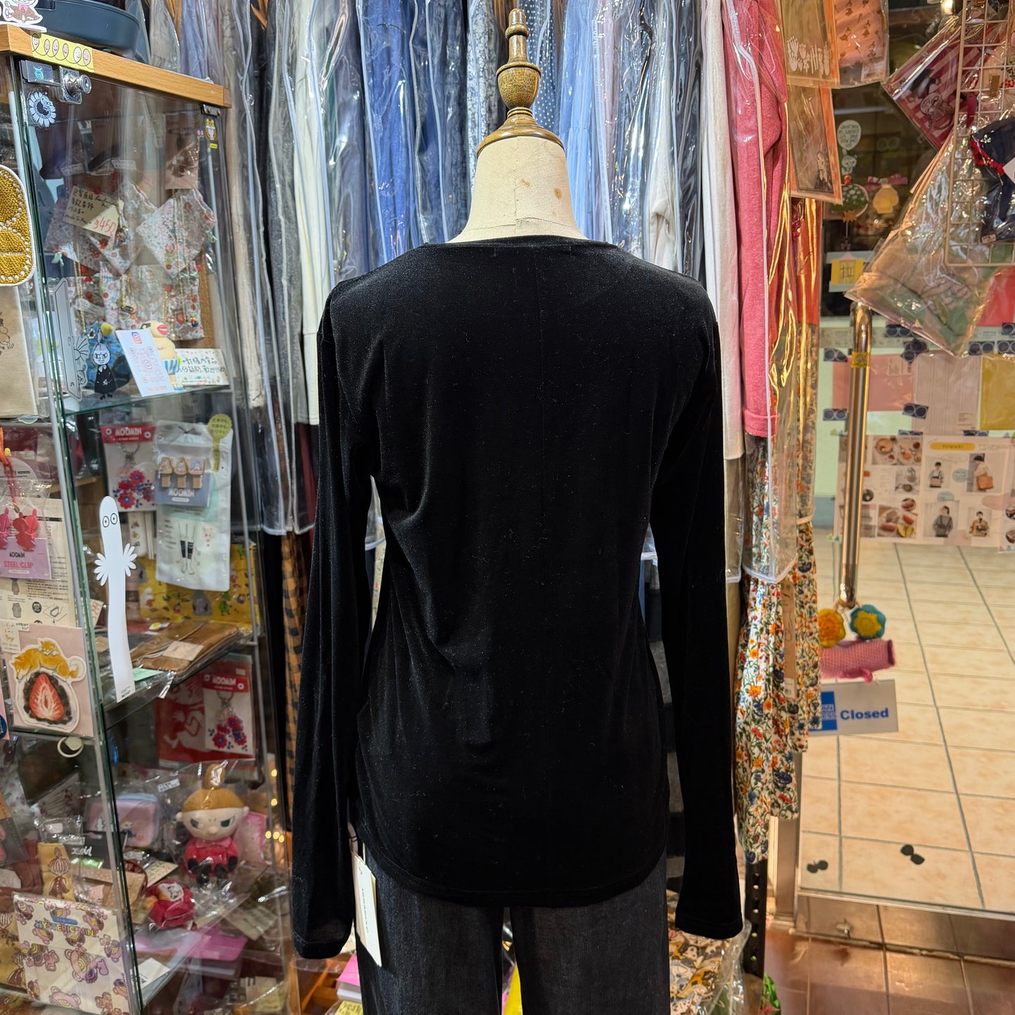 Midiumisolid Black Top, made in Japan