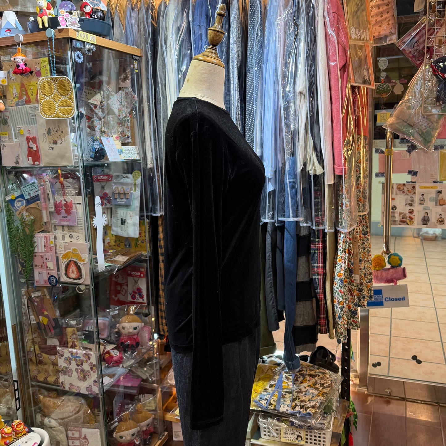 Midiumisolid Black Top, made in Japan