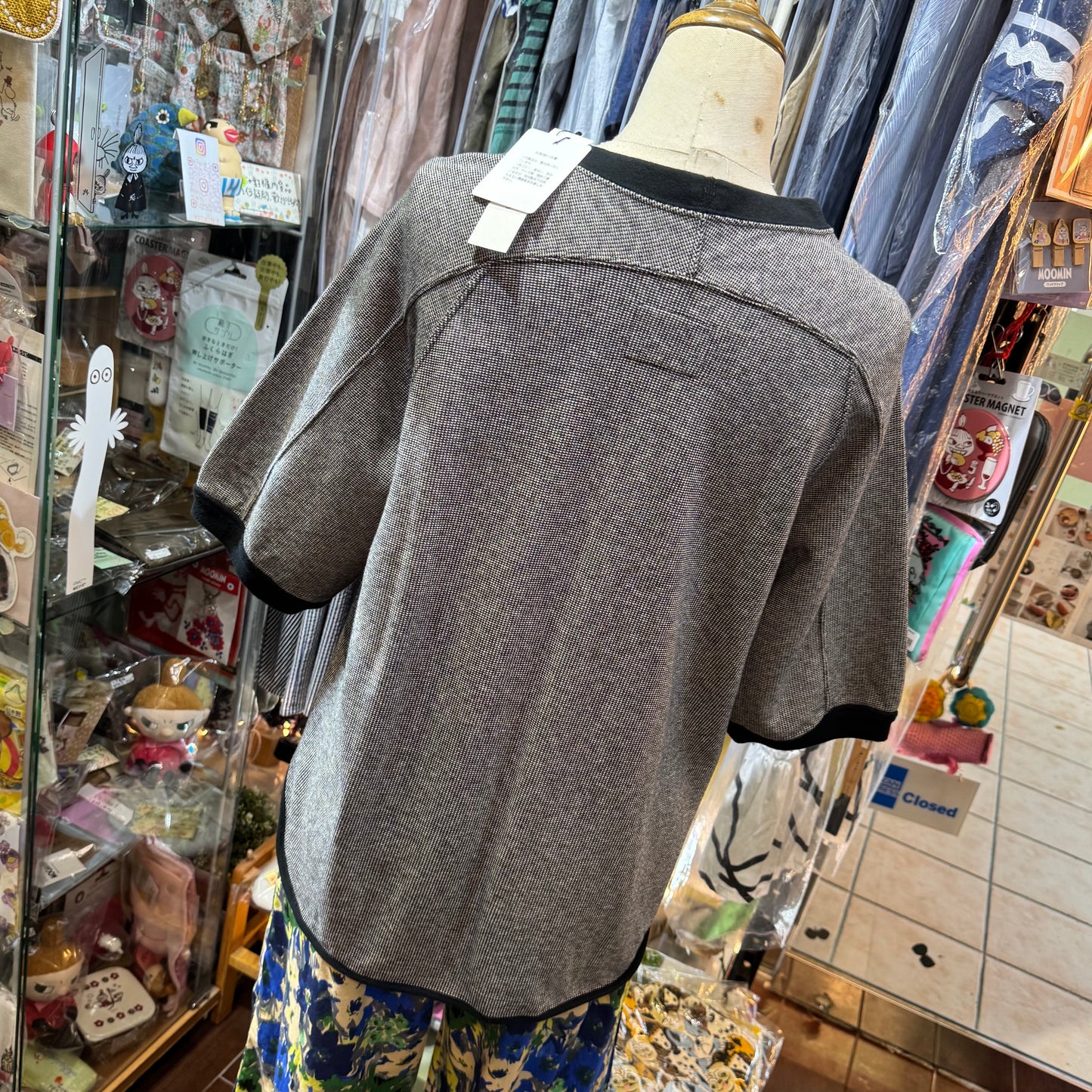 Hands of creation T-shirt, 2 Colors, made in Japan