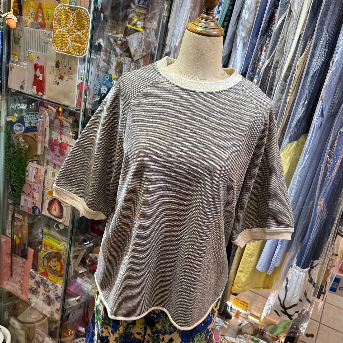 Hands of creation T-shirt, 2 Colors, made in Japan