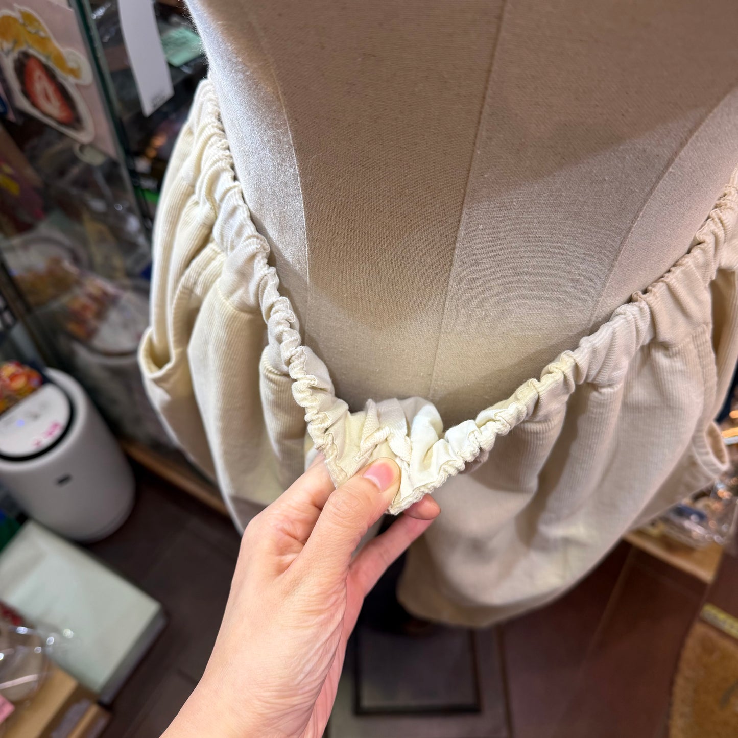 Ista-ire Ivory Pants