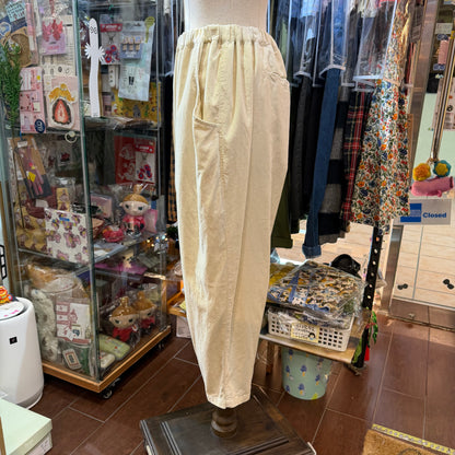 Ista-ire Ivory Pants