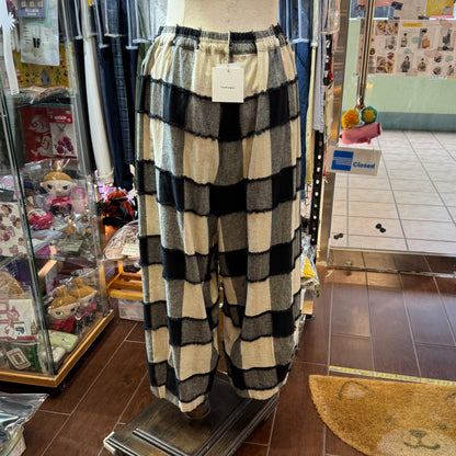 Tumugu Black X Natural Checked Wide-leg Pants