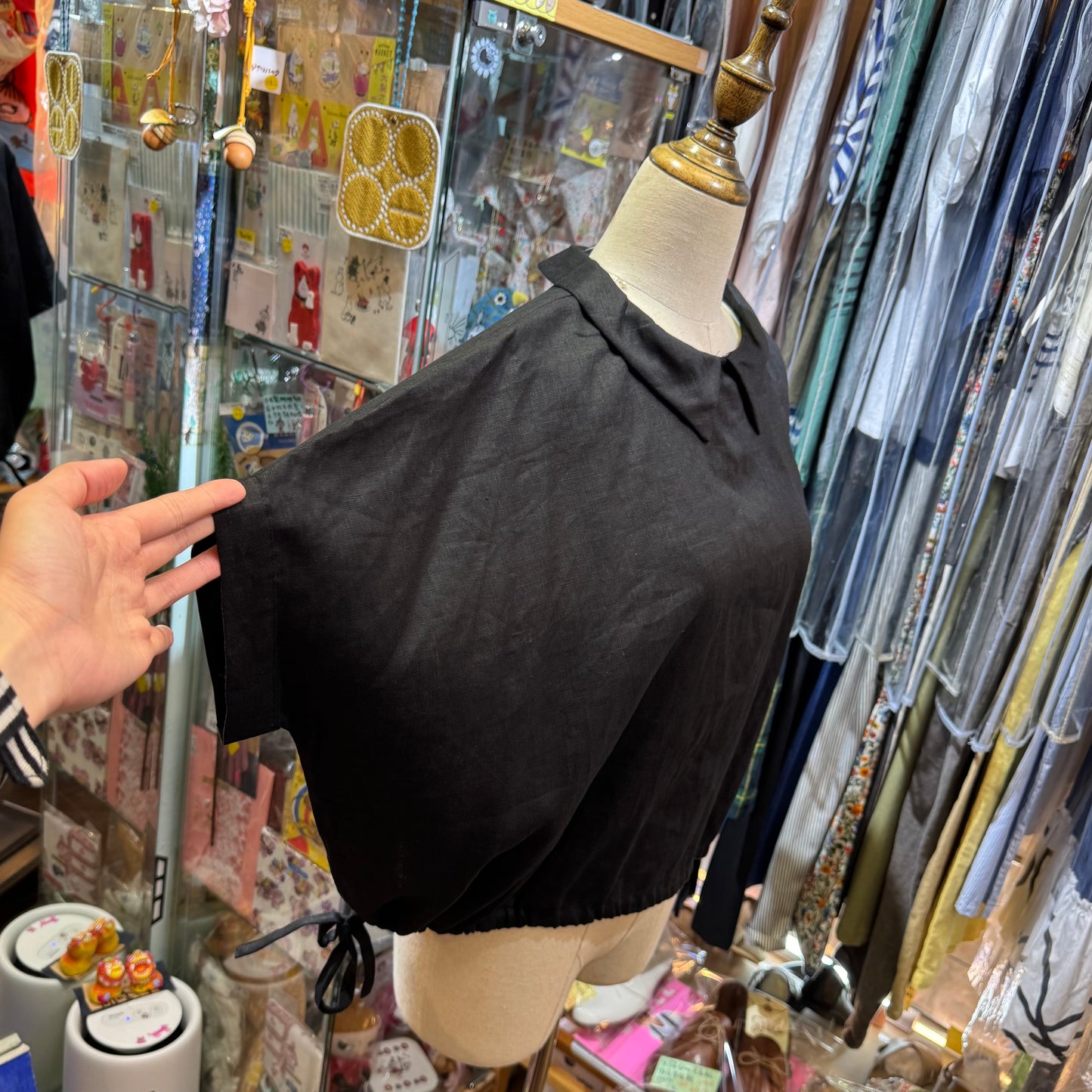 Sun Valley Linen Black Top
