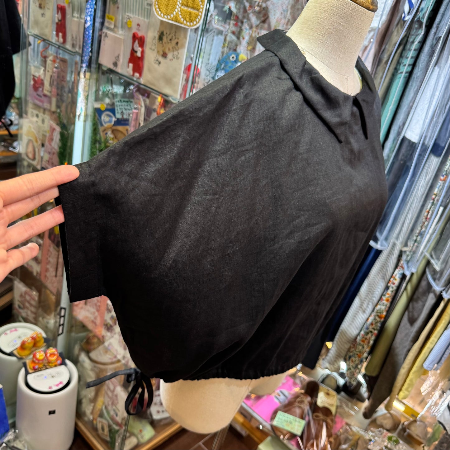 Sun Valley Linen Black Top