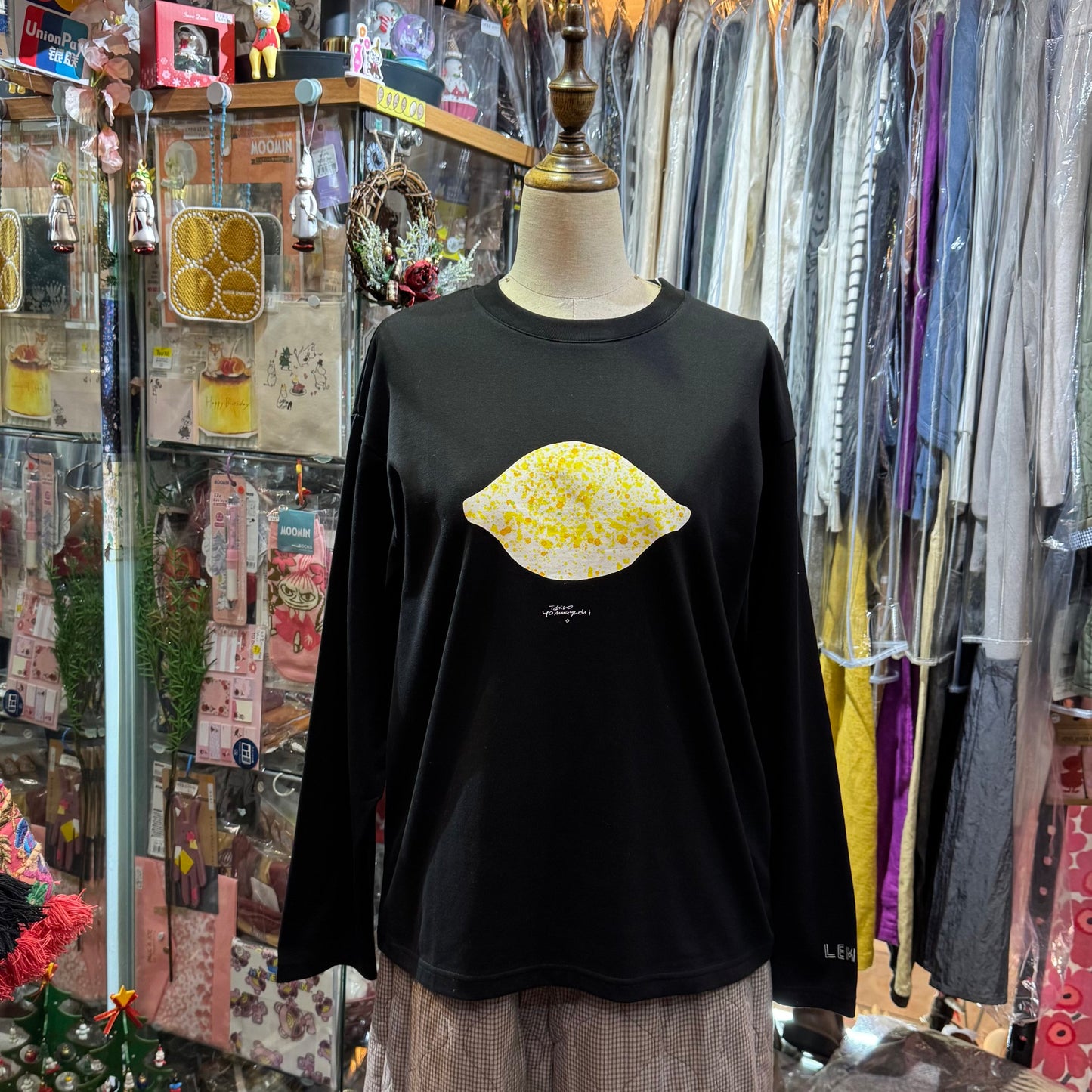 Sale- conges payes ADIEU TRISTESSE Lemon Black T-shirt, made in Japan