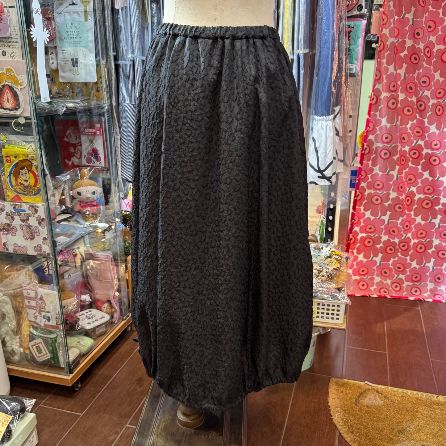 Mizuiro ind Black Balloon Skirt, made in Japan