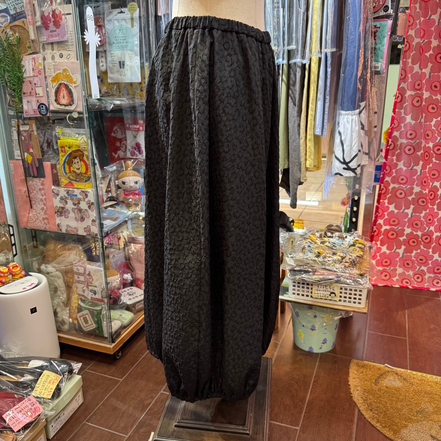 Mizuiro ind Black Balloon Skirt, made in Japan
