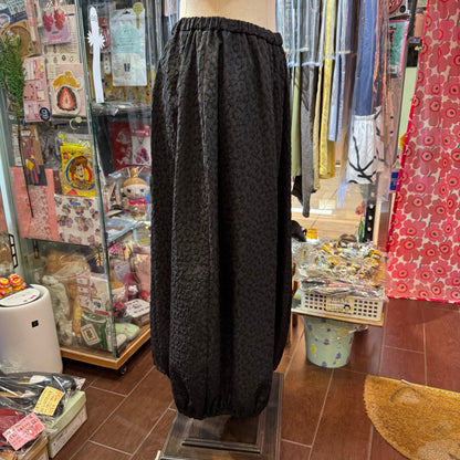 Sale- Mizuiro ind Black Balloon Skirt, made in Japan