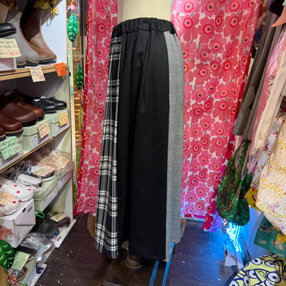 Vent d Ouest Checked Patchwork Skirt, 2 Colors, made in Japan