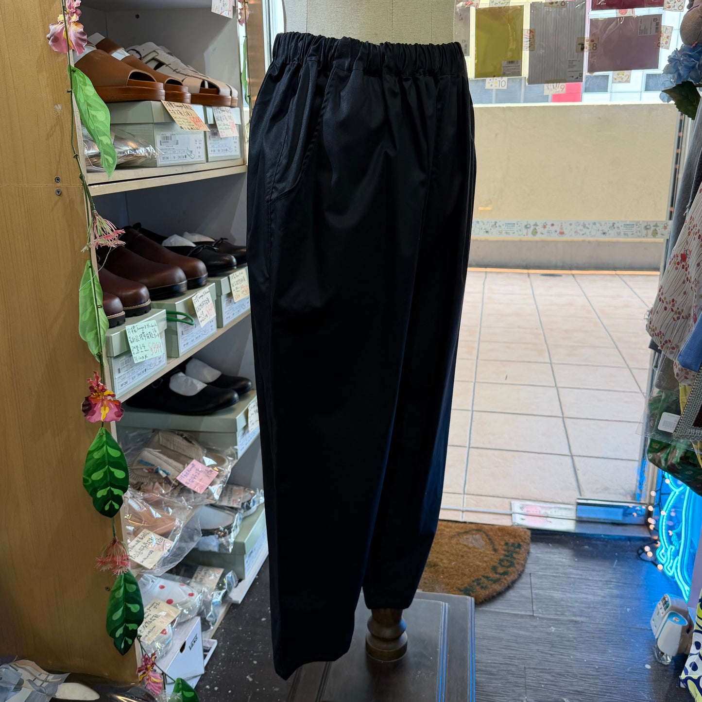Lueuf Cropped Pants, 2 Colors, made in Japan
