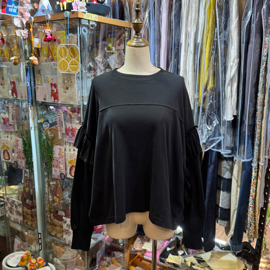Tumugu Black Frill Sweatshirt, made in Japan