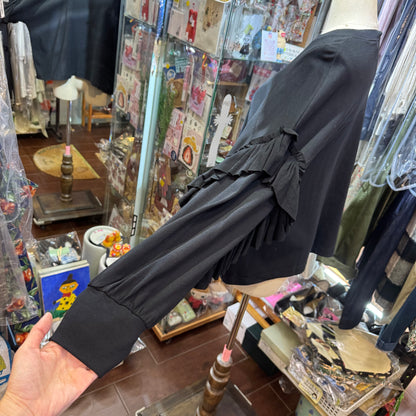 Tumugu Black Frill Sweatshirt, made in Japan