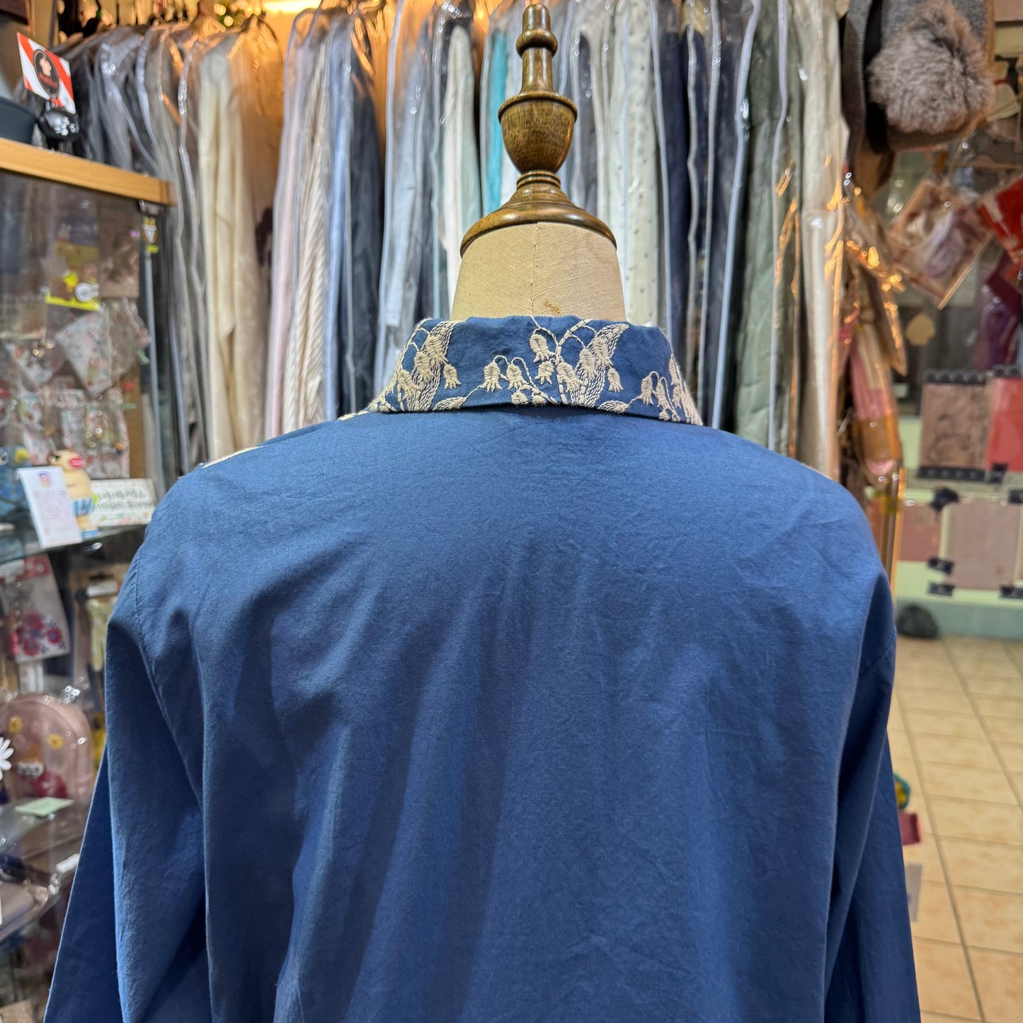 Castle Combre ...  Lily of the Valley Embroidery Blue Shirt, made in Japan