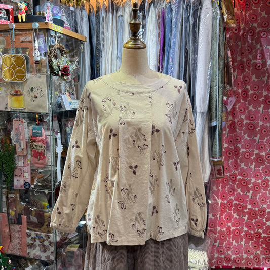 EXTRA20- Sun Valley Floral Embroidery Light Grey Top