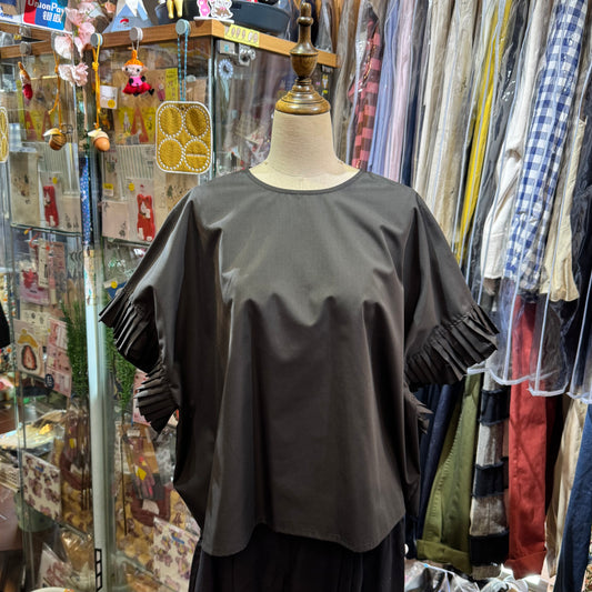 Mizuiro Ind Black Frill Top, made in Japan