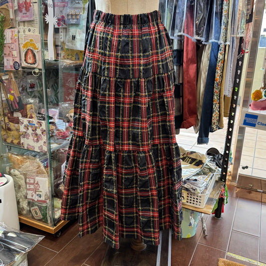 Vent d Ouest Red Checked Skirt, made in Japan