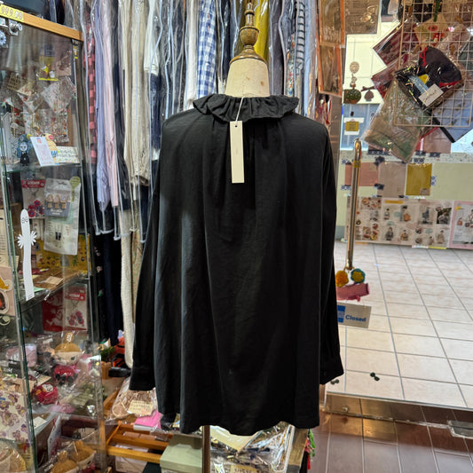 Ichi 黑色荷叶边衬衫，越南制造