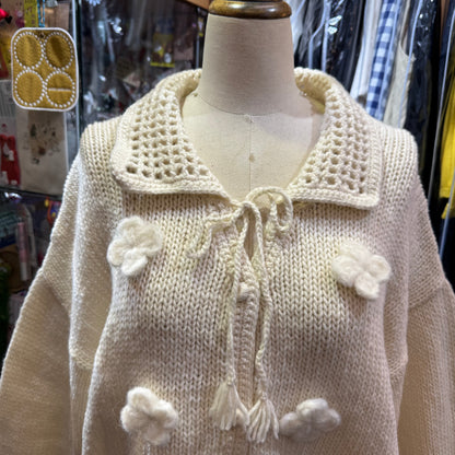 Tumugu White Hand Knit Cardigan, made in Peru