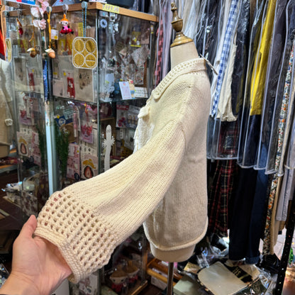 Tumugu White Hand Knit Cardigan, made in Peru