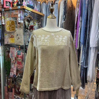 Castle Combe Beige Embroidery Wool Top, made in Japan