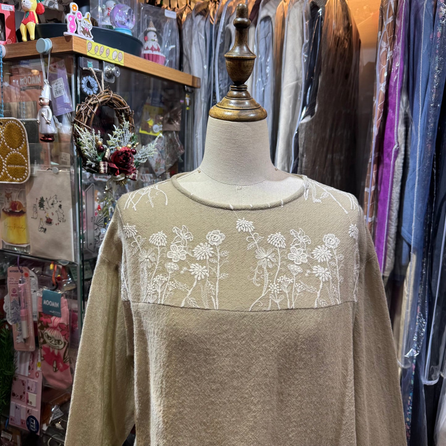 Castle Combe Beige Embroidery Wool Top, made in Japan