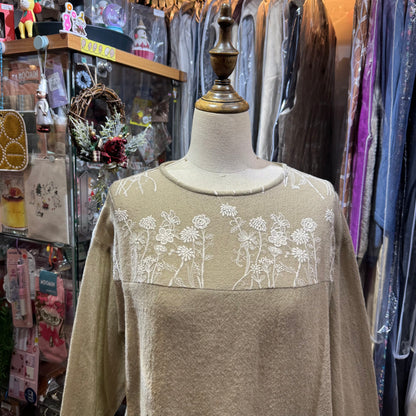 Castle Combe Beige Embroidery Wool Top, made in Japan