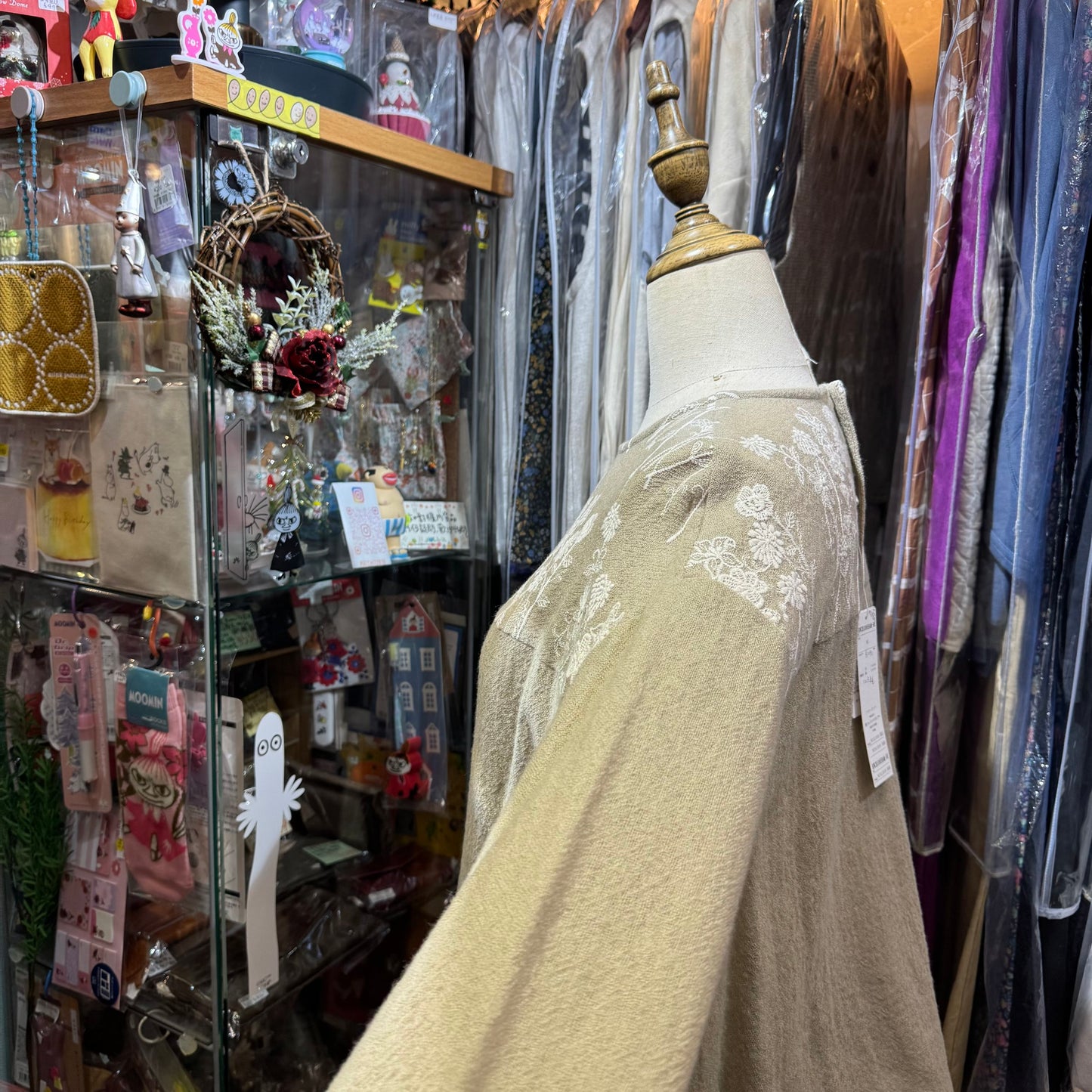 Castle Combe Beige Embroidery Wool Top, made in Japan