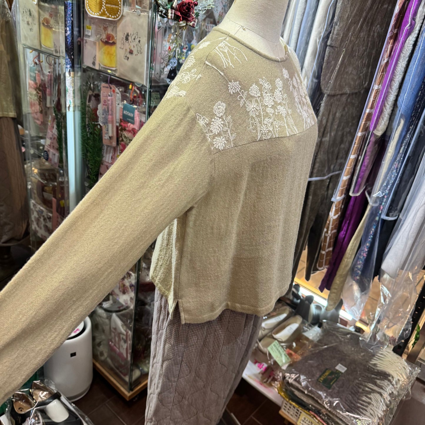 Castle Combe Beige Embroidery Wool Top, made in Japan