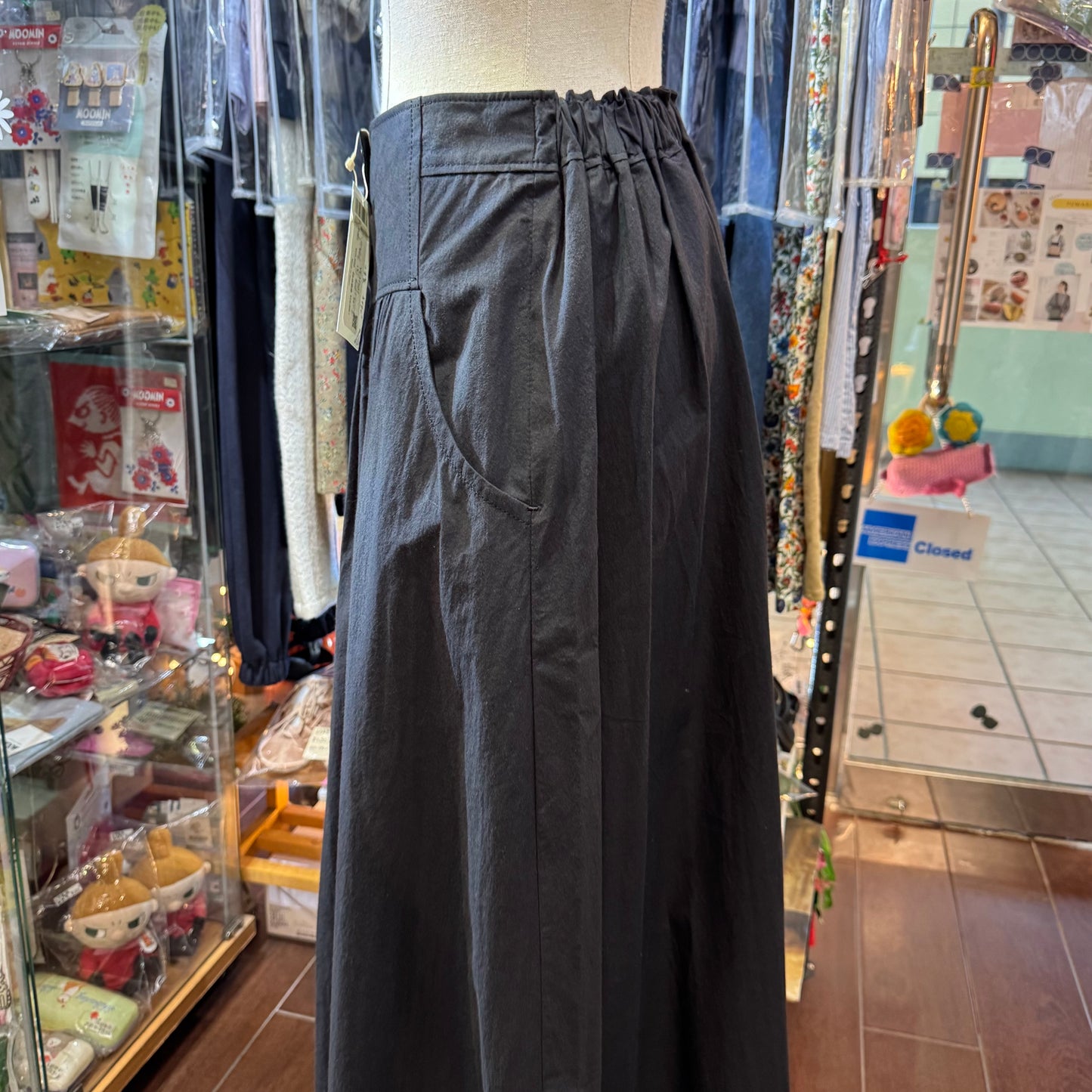 Vent d Ouest Black Skirt, made in Japan