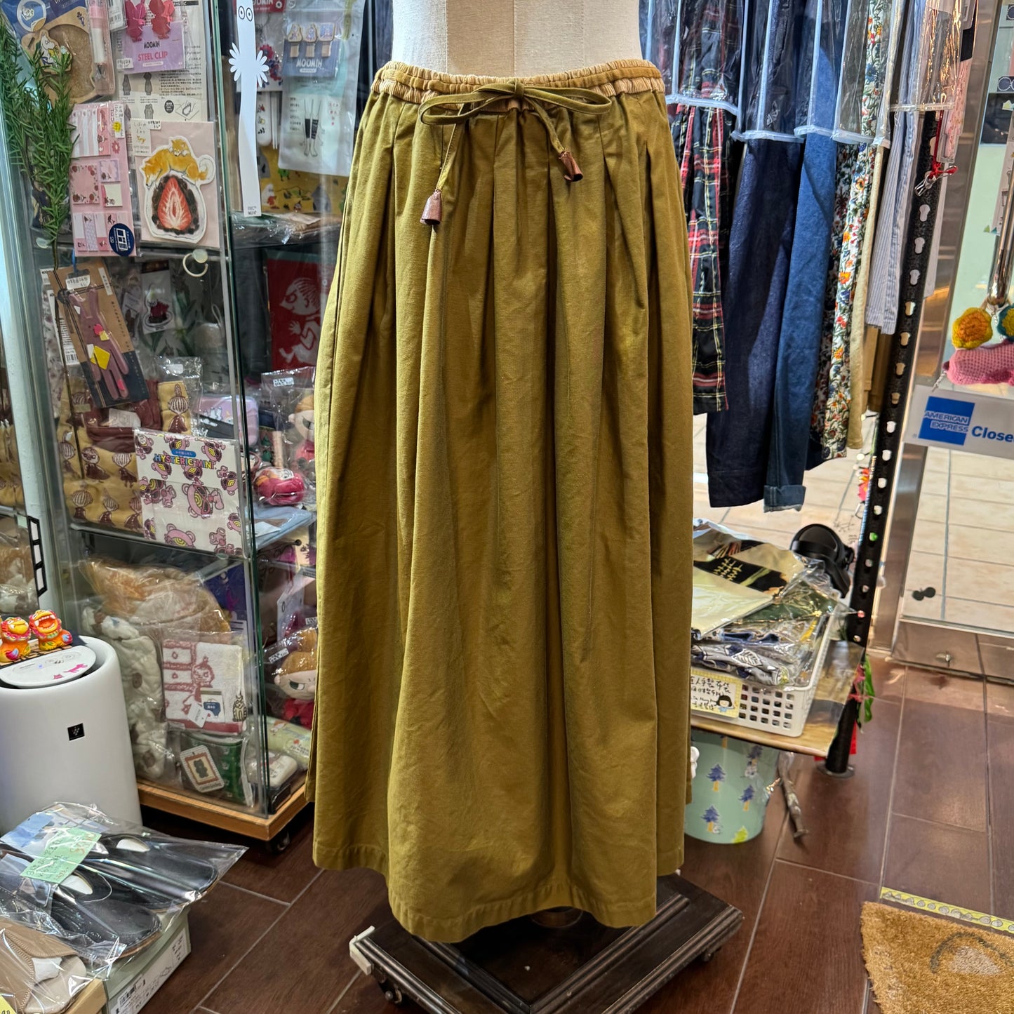 VM Beige Tuck Skirt, made in Japan