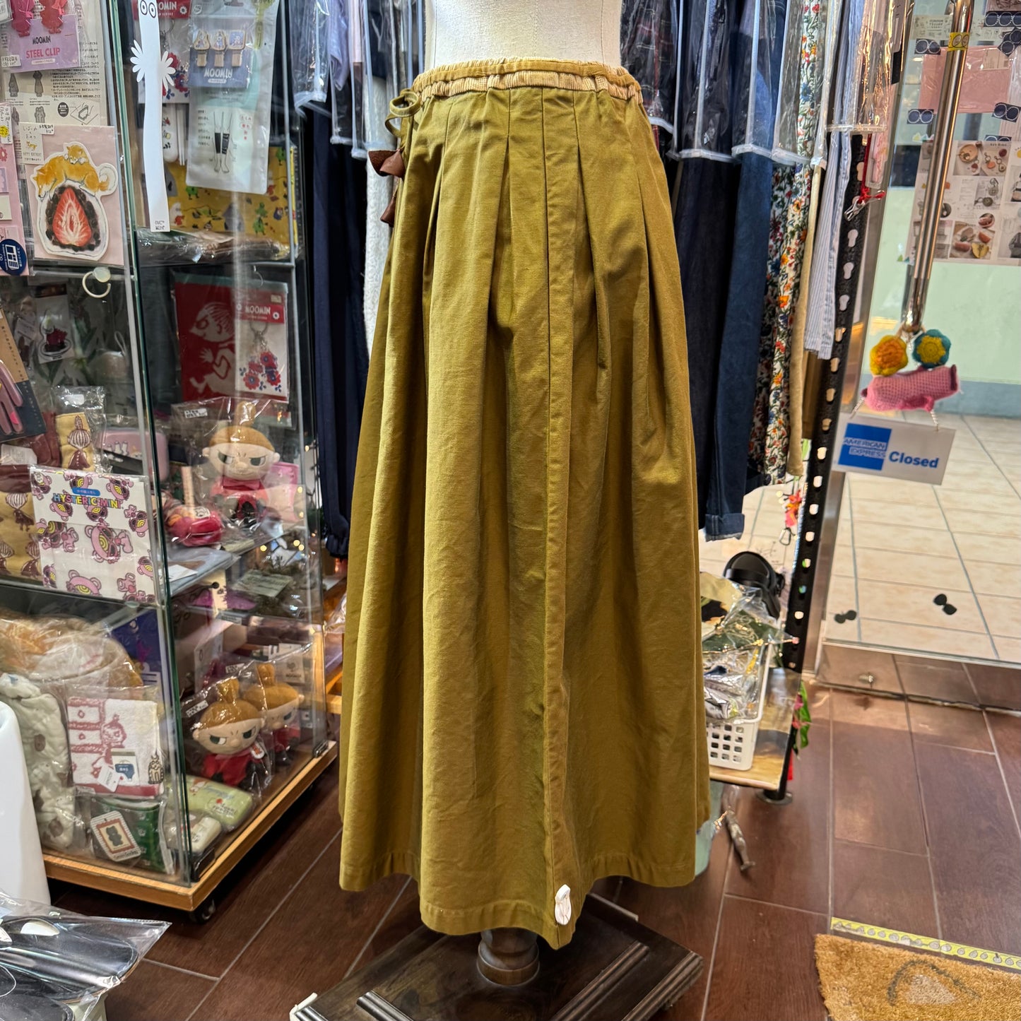 VM Beige Tuck Skirt, made in Japan