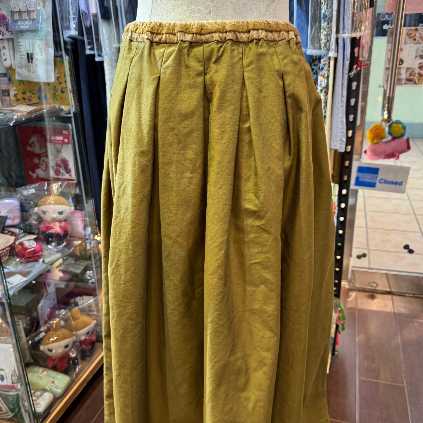 VM Beige Tuck Skirt, made in Japan