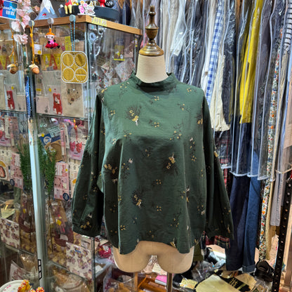 tukuroi by SUN VALLEY Embroidery Green Top