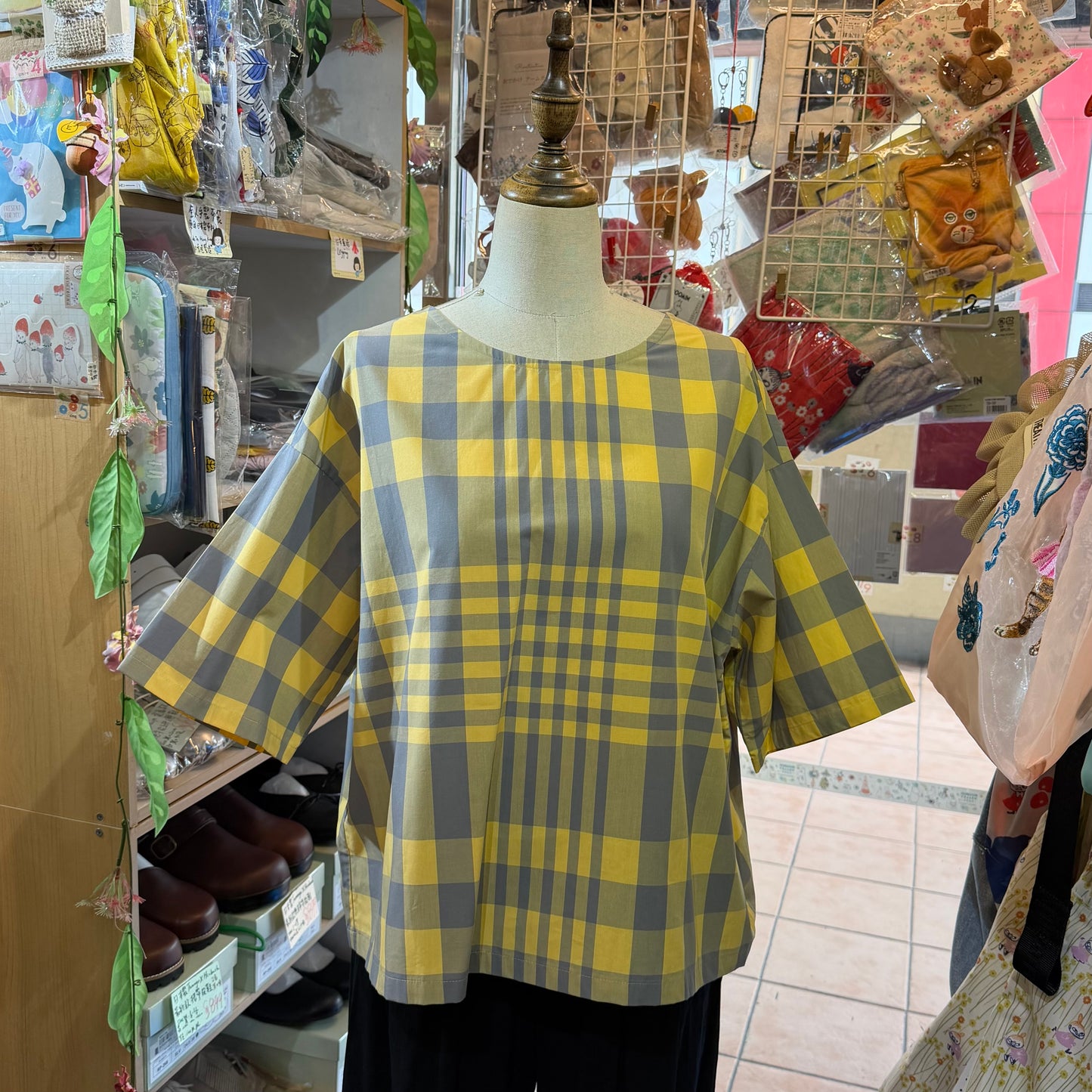 Vent d Ouest Yellow Checked 2 Way Blouse, made in Japan