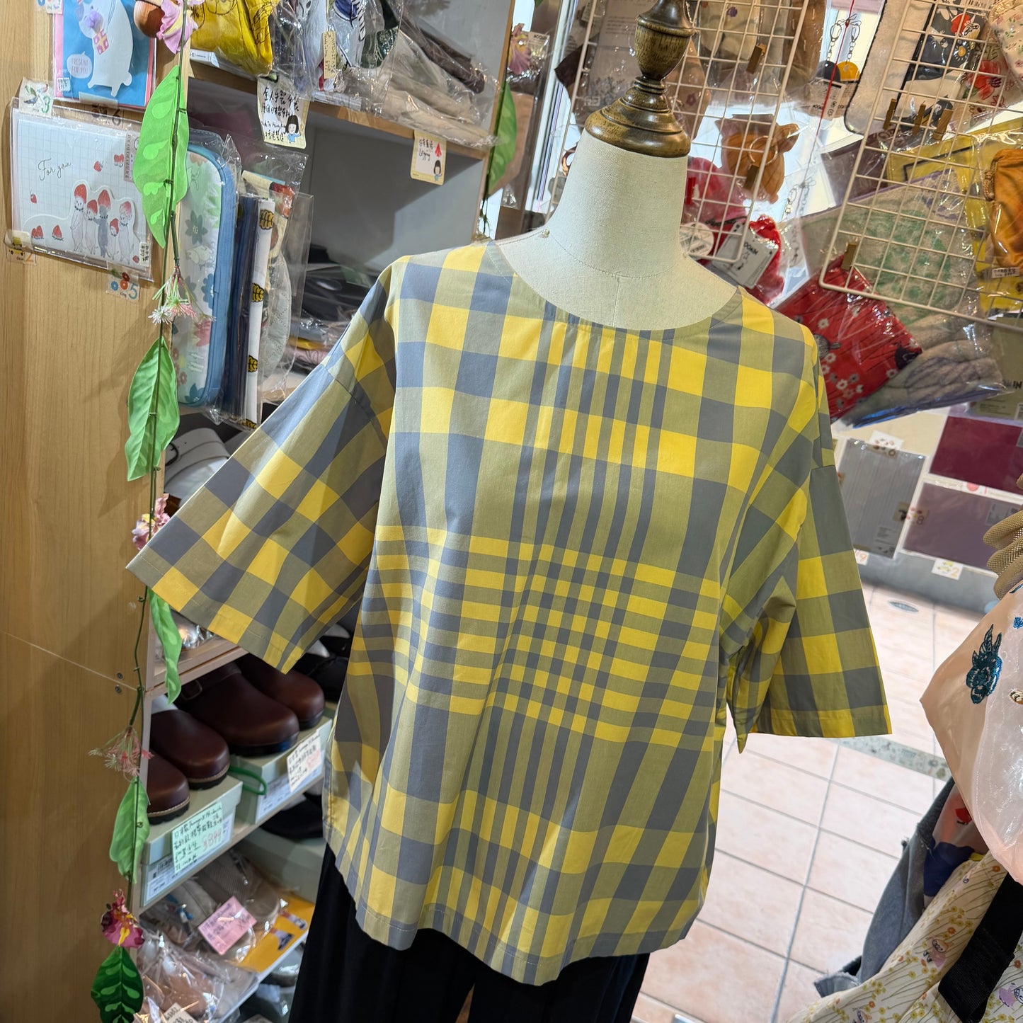 Vent d Ouest Yellow Checked 2 Way Blouse, made in Japan
