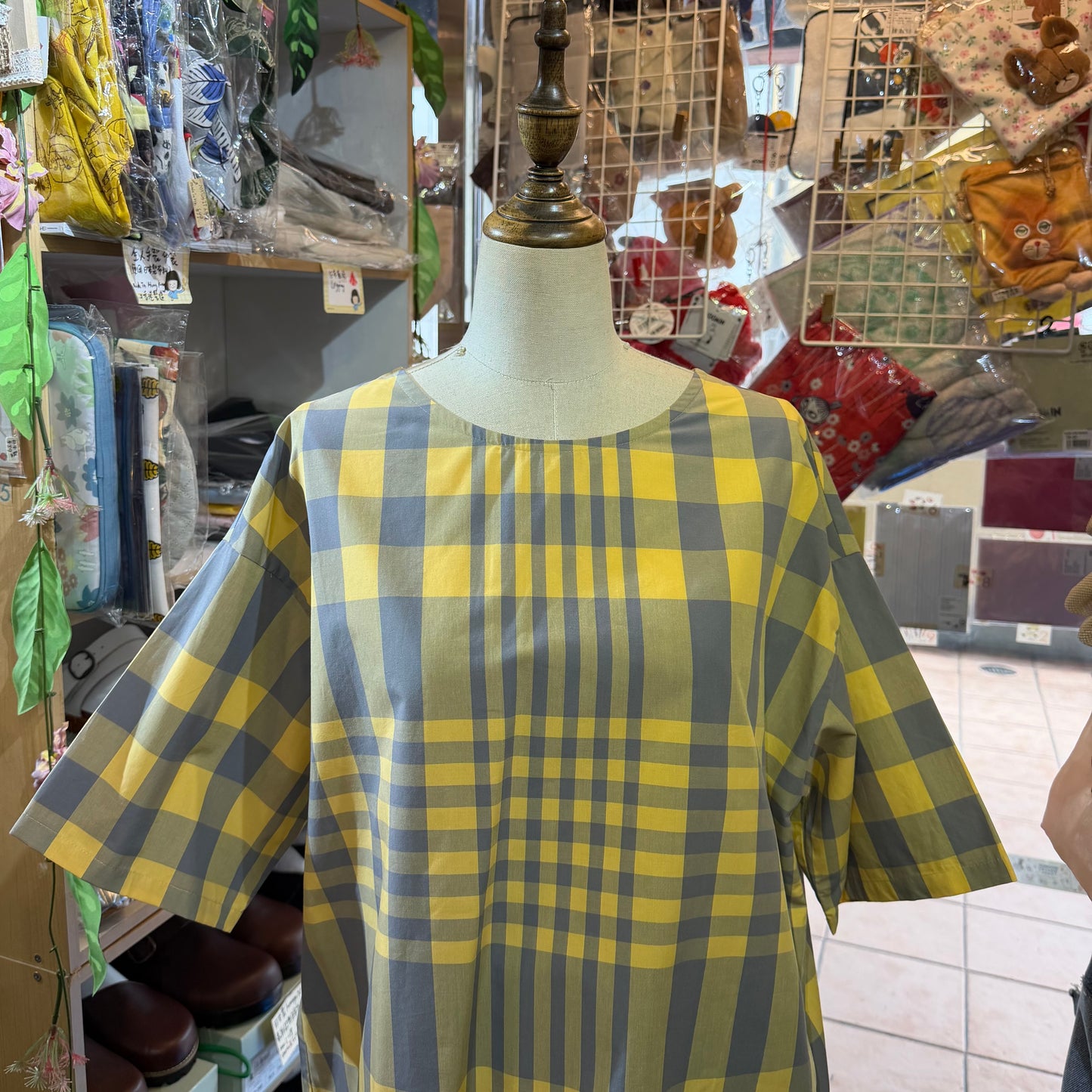 Vent d Ouest Yellow Checked 2 Way Blouse, made in Japan