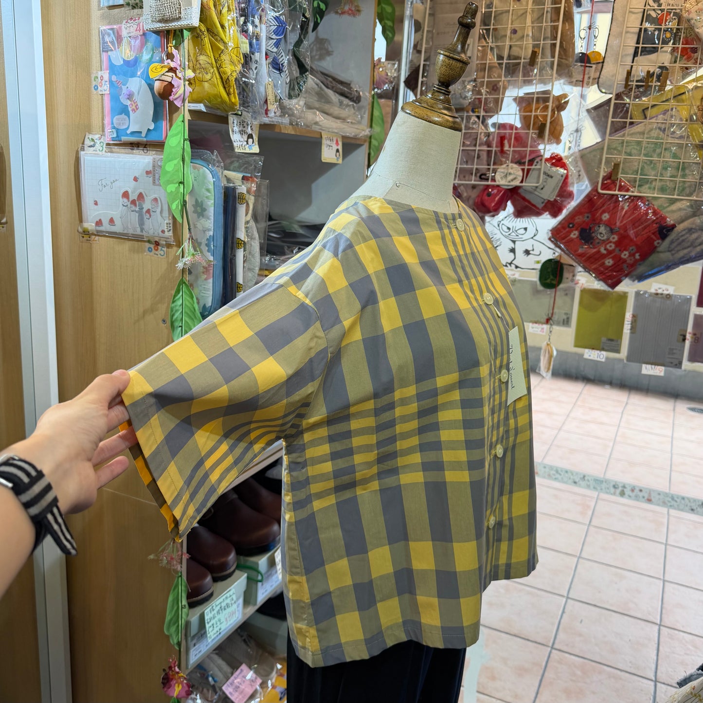Vent d Ouest Yellow Checked 2 Way Blouse, made in Japan