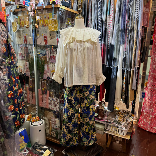 Sale- Mudoca Ivory Top, made in Japan