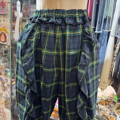 Drowse and yet… Green Checked Short Pants, made in Japan