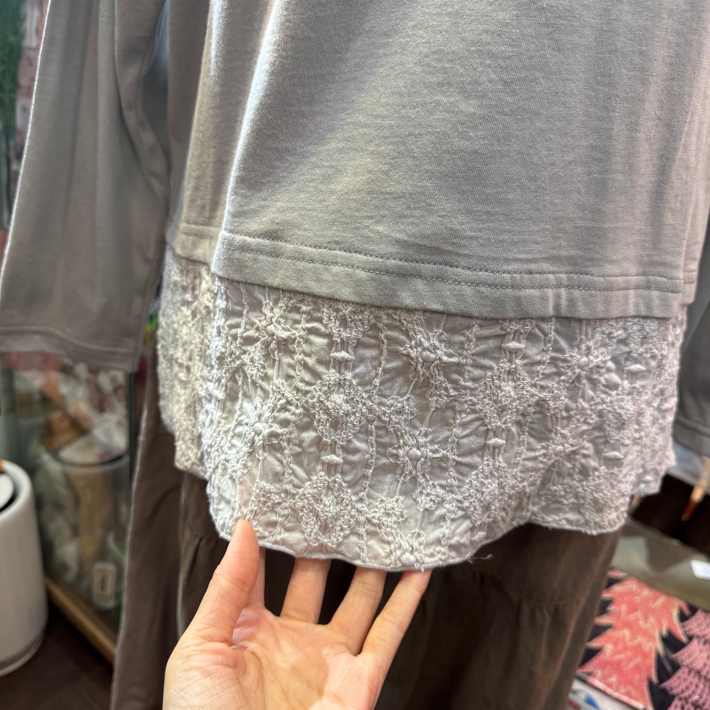 EXTRA20- Lueuf Grey Lace T-shirt, made in Japan