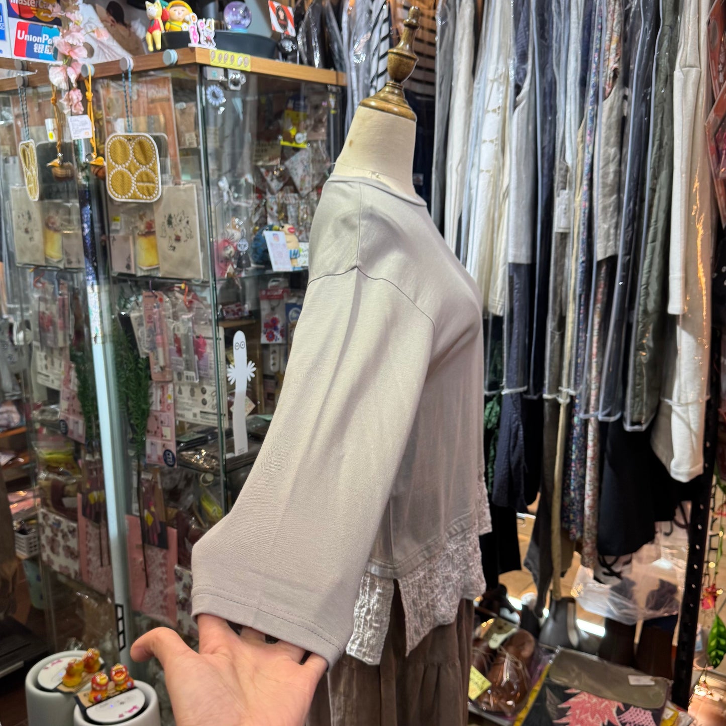 EXTRA20- Lueuf Grey Lace T-shirt, made in Japan