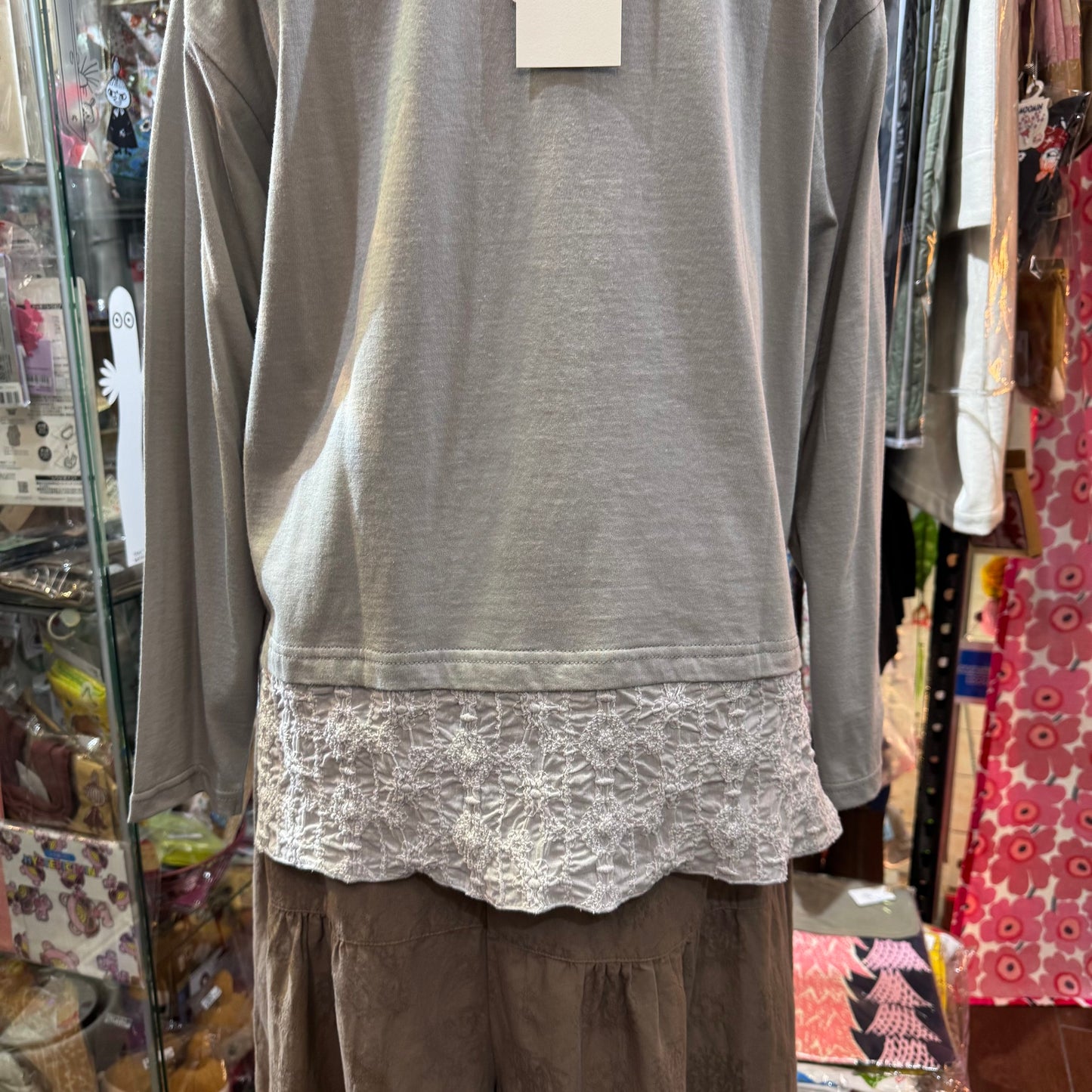 EXTRA20- Lueuf Grey Lace T-shirt, made in Japan