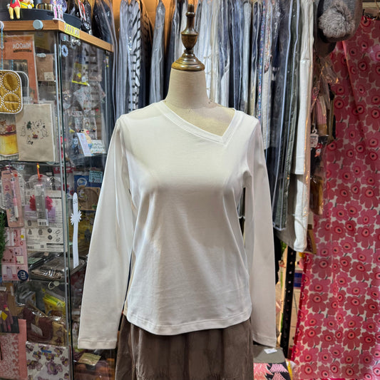 Midiumisolid White T-shirt, made in Japan